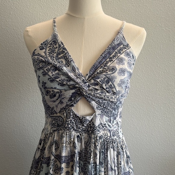 Angie Blue and White Paisley Floral Maxi Dress - Picture 3 of 10